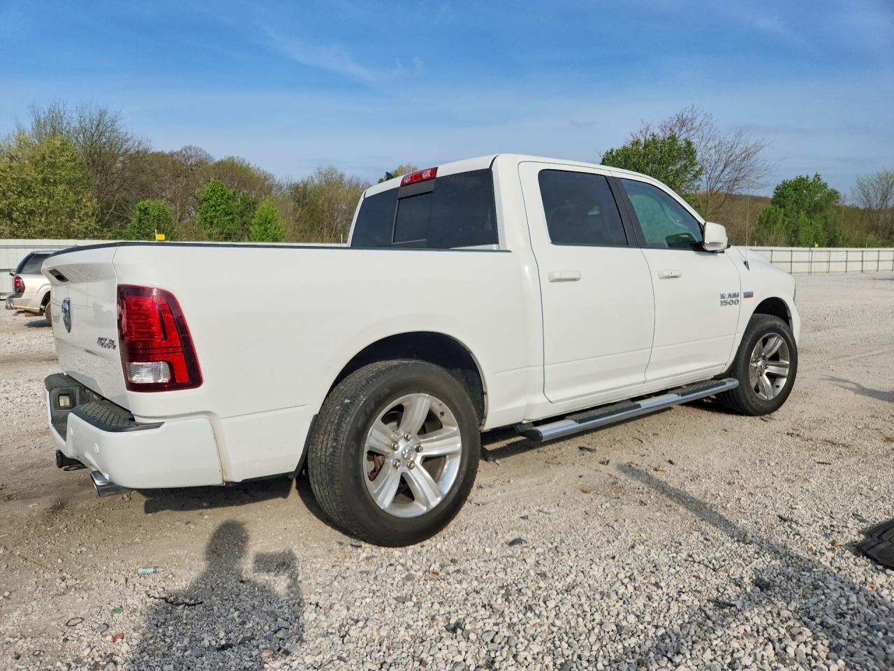 2016 Ram 1500 Sport - Image 3