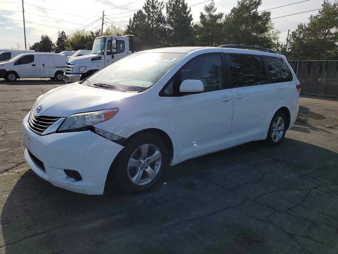 2014 Toyota Sienna Le