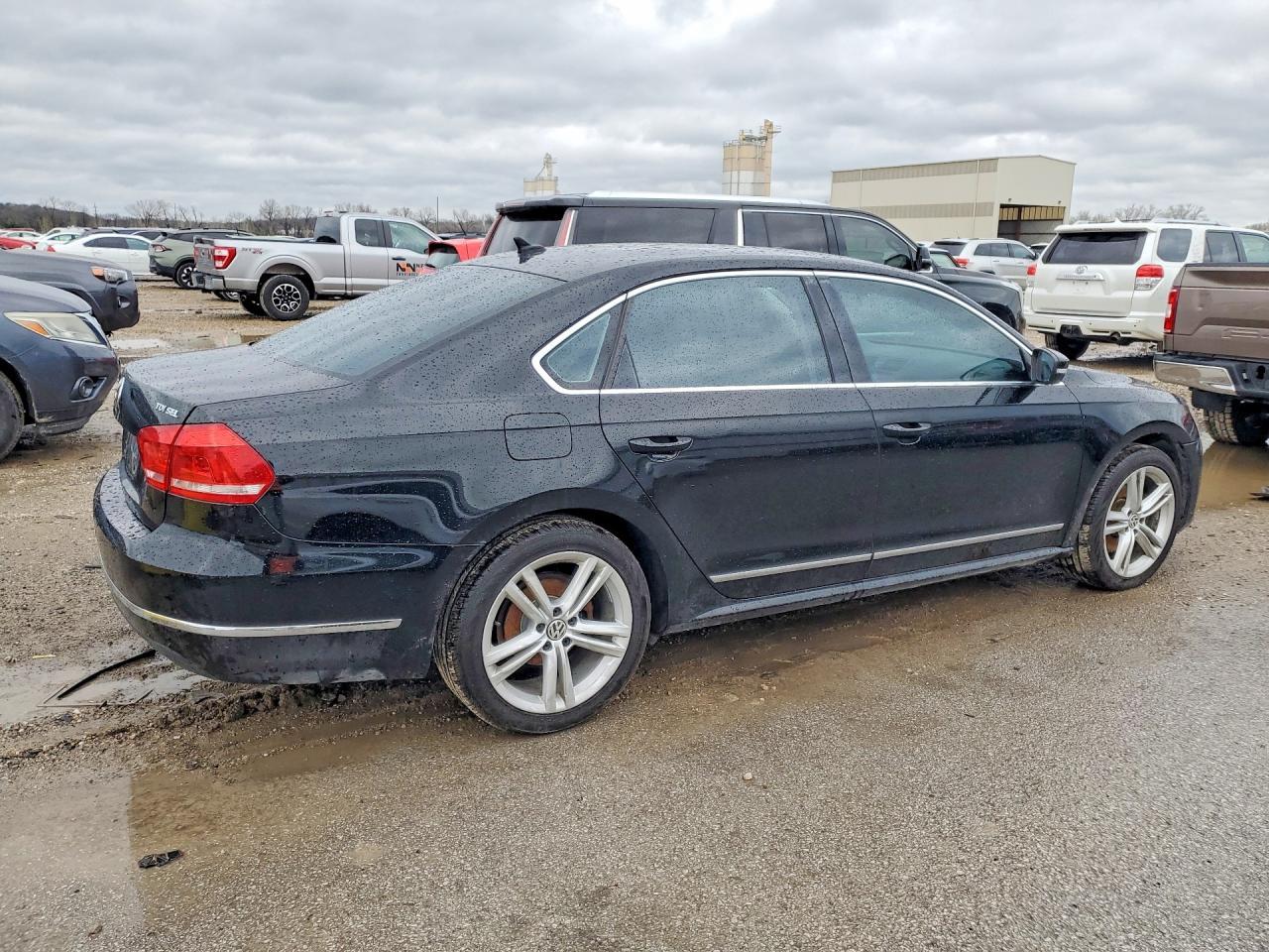 2014 Volkswagen Passat Sel - Фото 3
