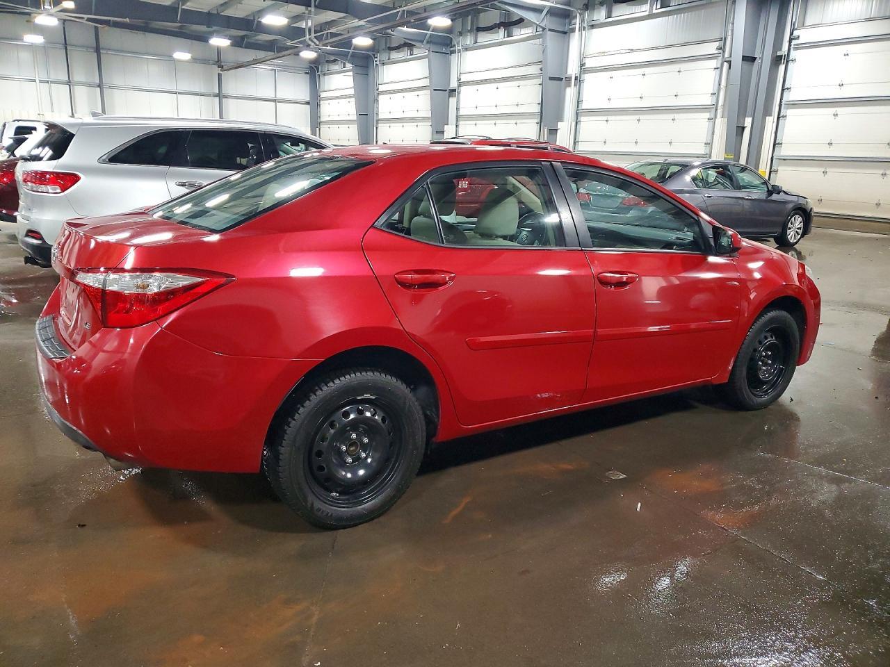 2015 Toyota Corolla Le - Фото 3