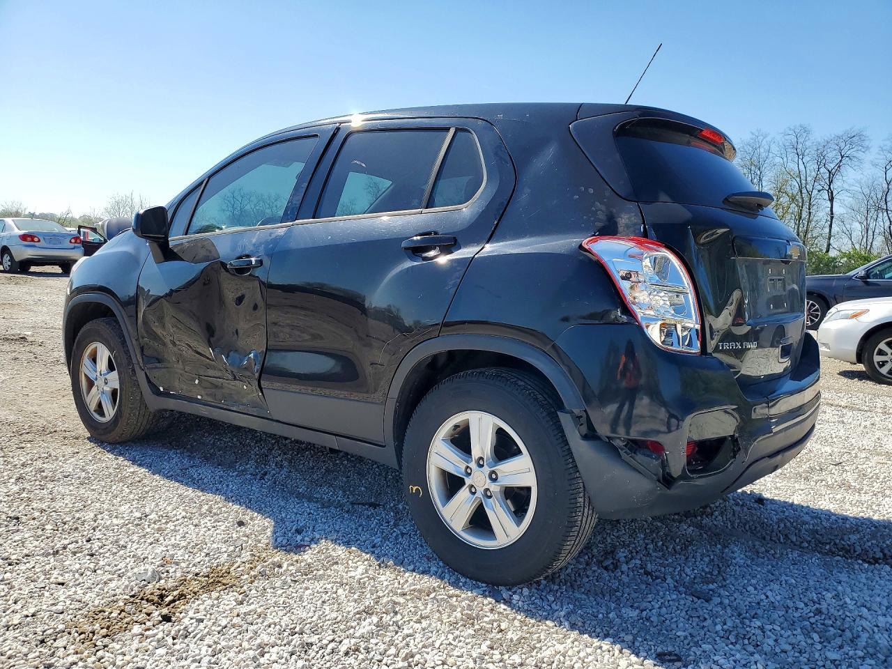 2017 Chevrolet Trax Ls - Image 2