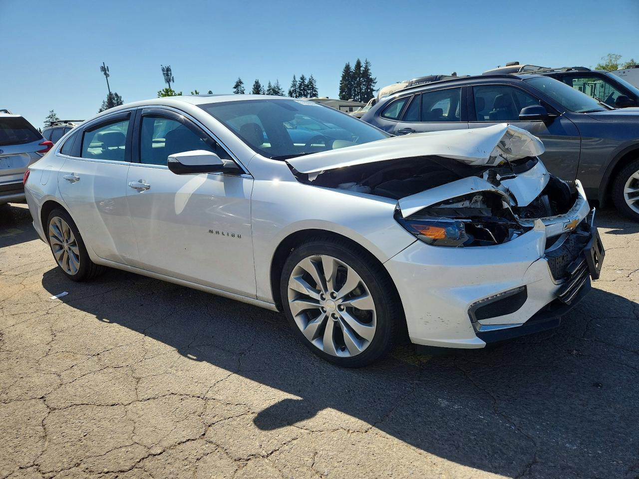 2018 Chevrolet Malibu Premier - Image 4