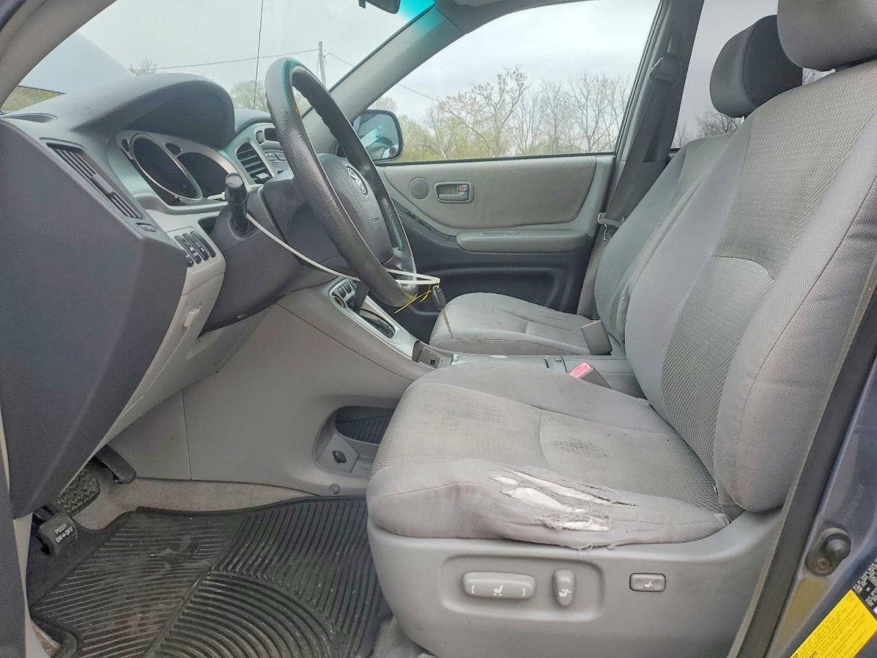2004 Toyota Highlander Base - Image 7