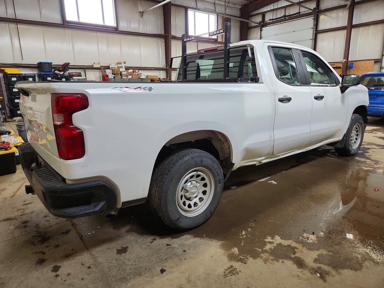 2022 Chevrolet Silverado K1500 - Image 3