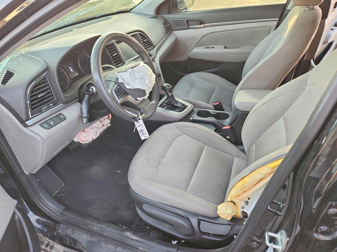 2018 Hyundai Elantra - Image 7