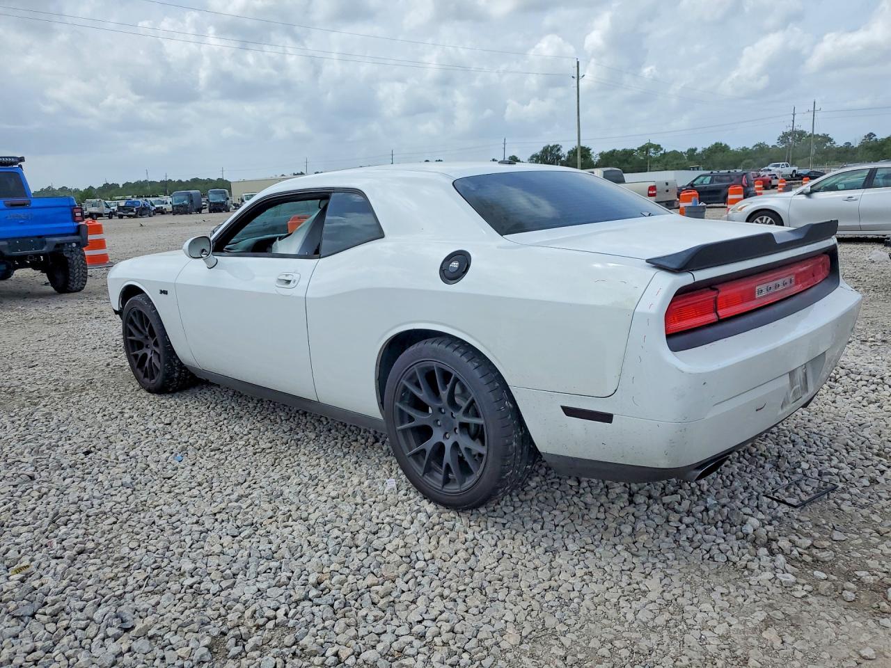 2010 Dodge Challenger R/T - Image 2