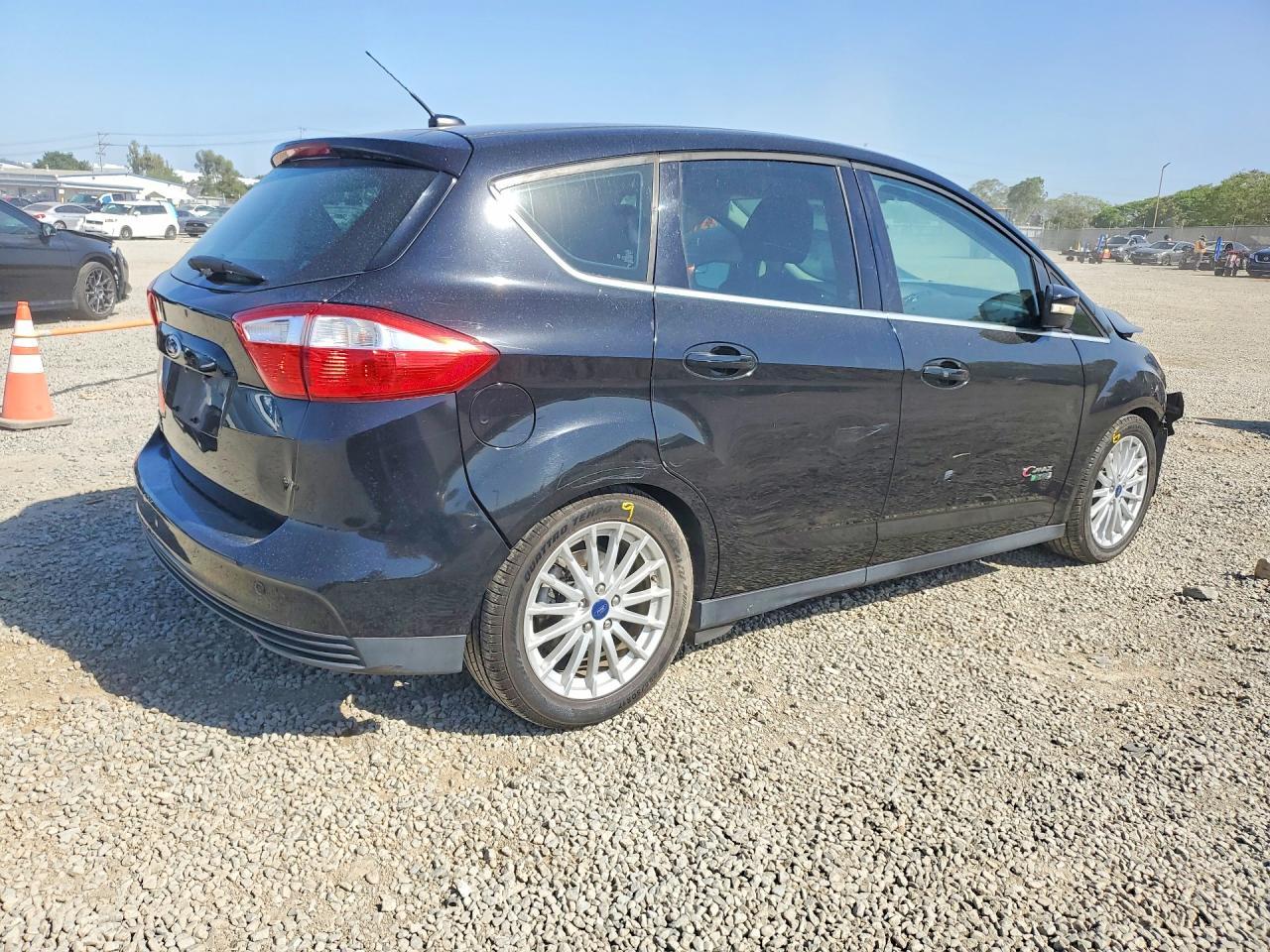 2016 Ford C-Max Premium Sel - Image 3