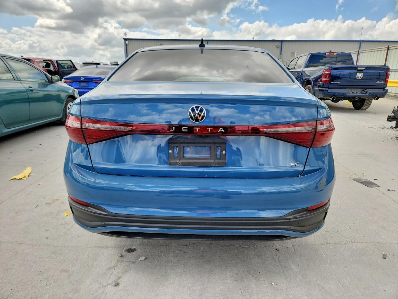 2025 Volkswagen Jetta Se - Фото 6