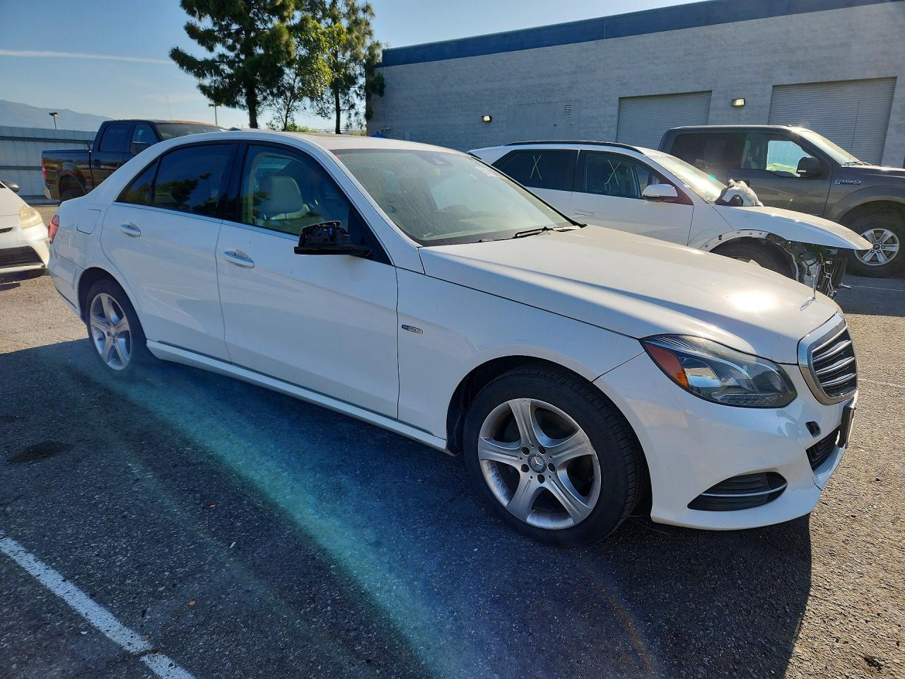 2015 Mercedes-Benz E 250 Bluetec - Фото 4