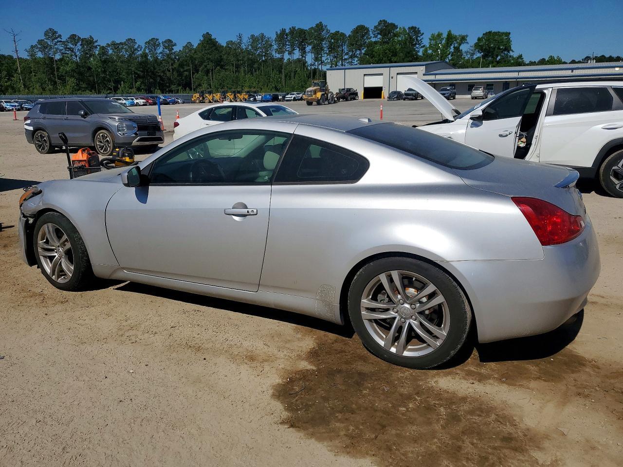 2008 Infiniti G37 Base - Image 2