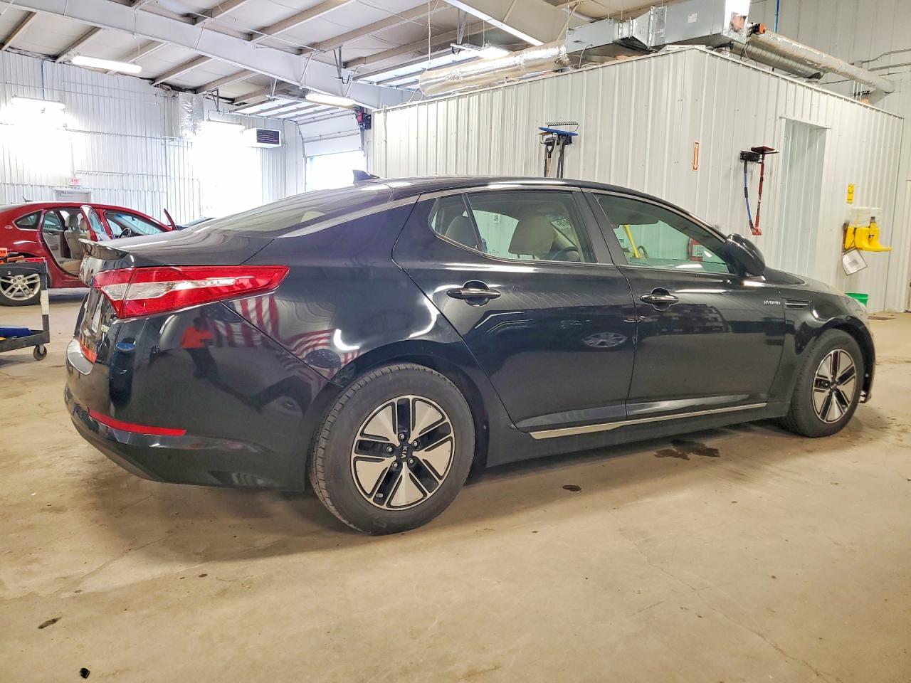 2013 Kia Optima Hybrid - Image 3