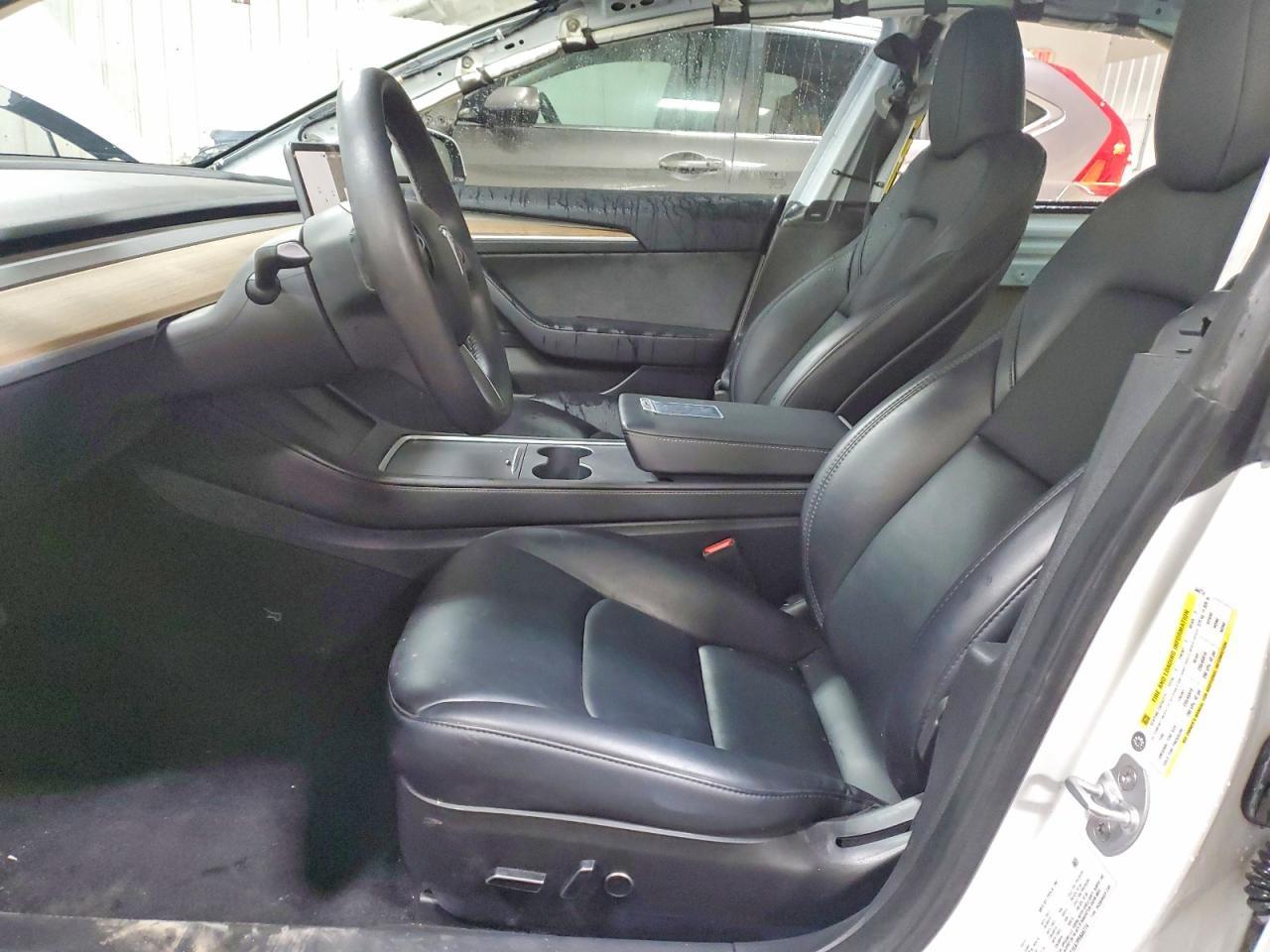 2023 Tesla Model 3 - Фото 7