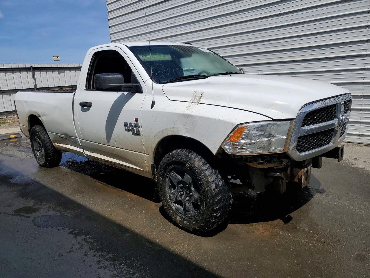 2022 Ram 1500 Classic Tradesman - Фото 4