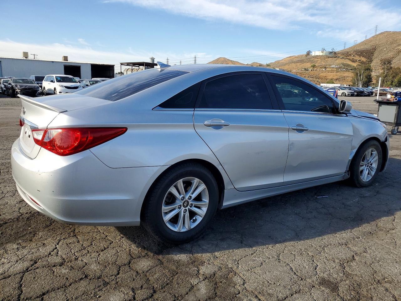 2013 Hyundai Sonata Gls - Фото 3