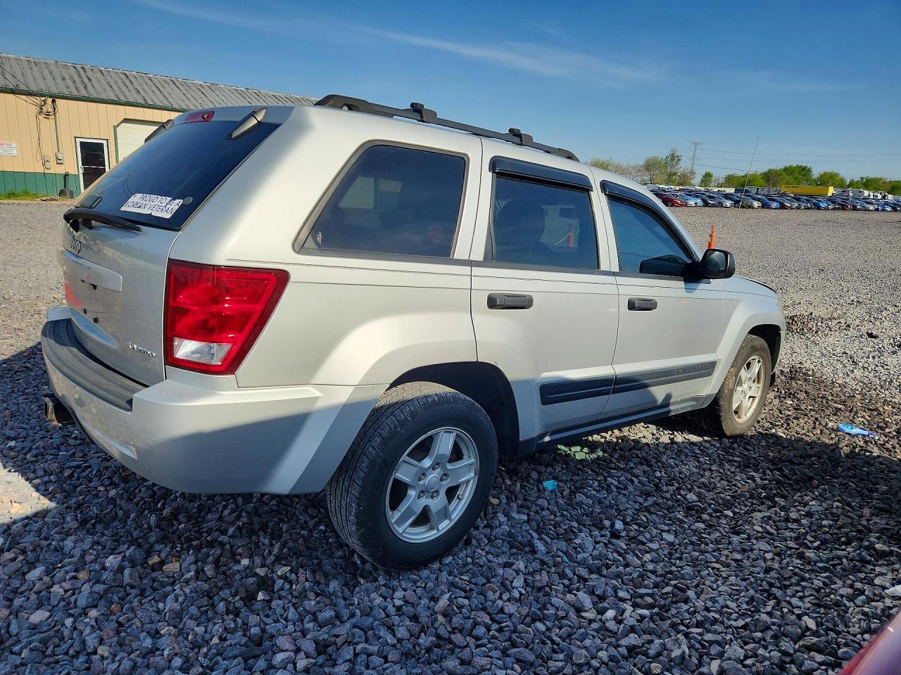 2005 Jeep Grand Cherokee Laredo - Image 3