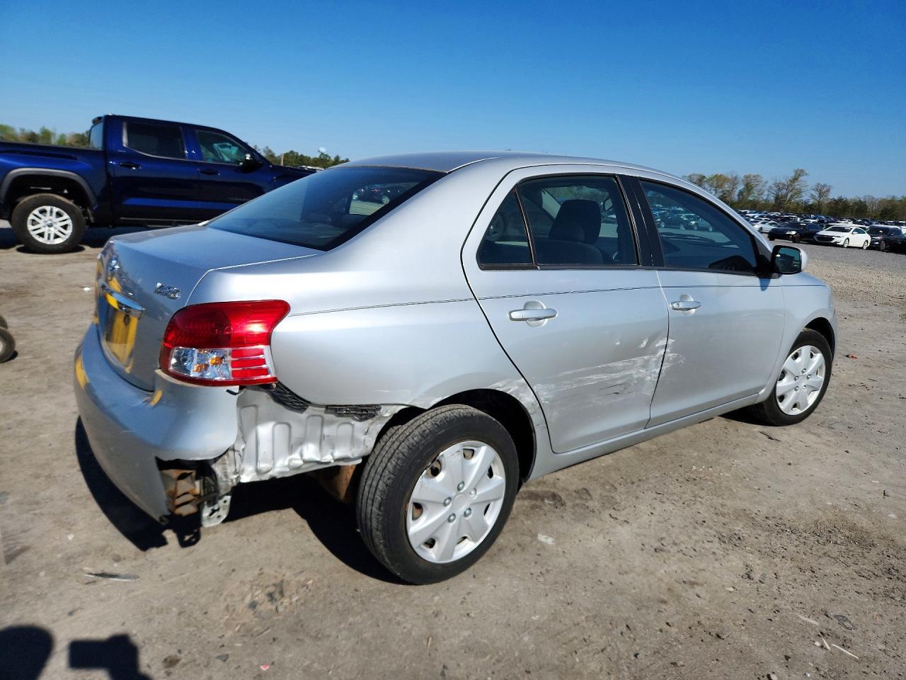 2007 Toyota Yaris Base - Фото 3