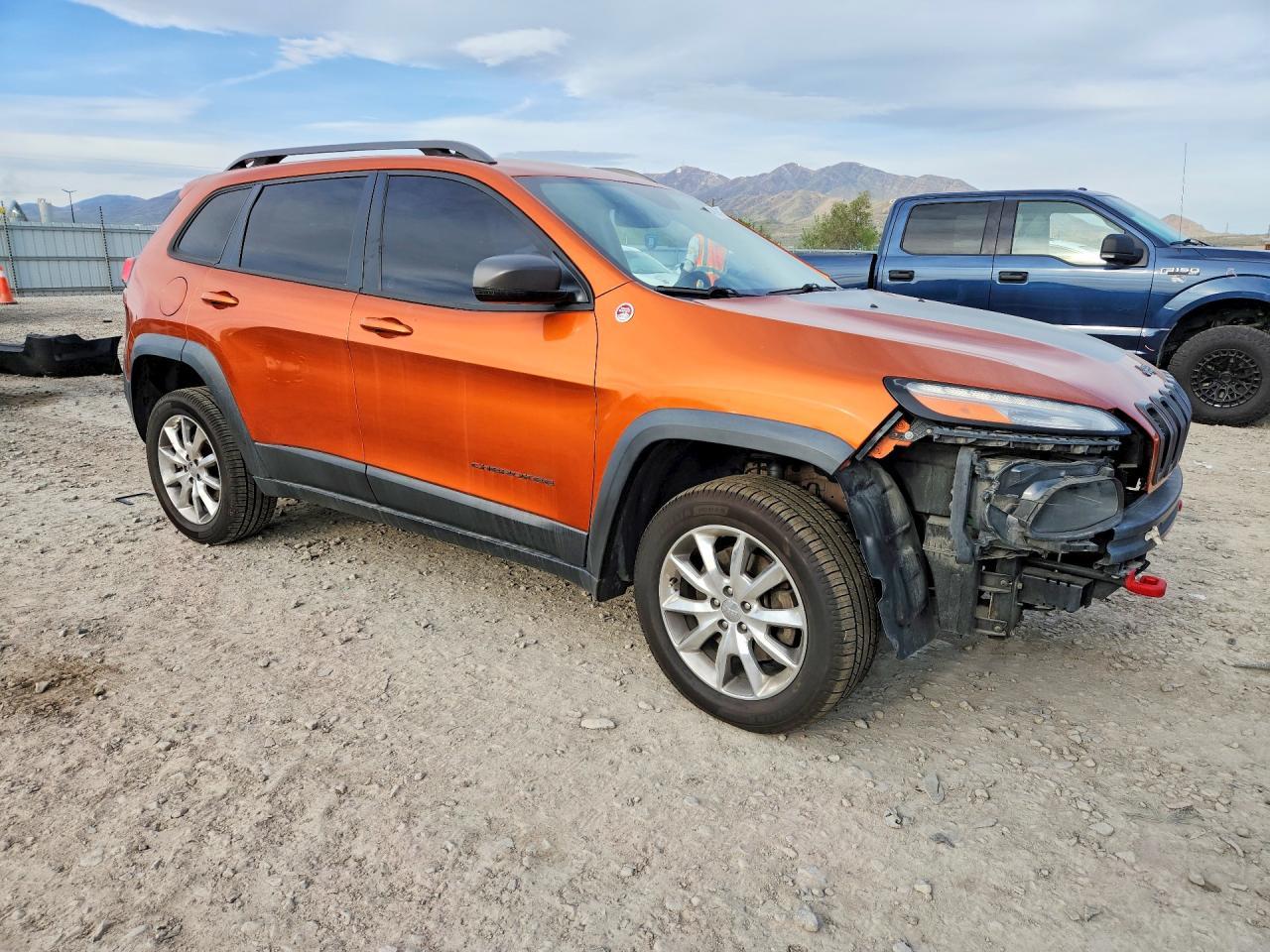 2015 Jeep Cherokee - Image 4