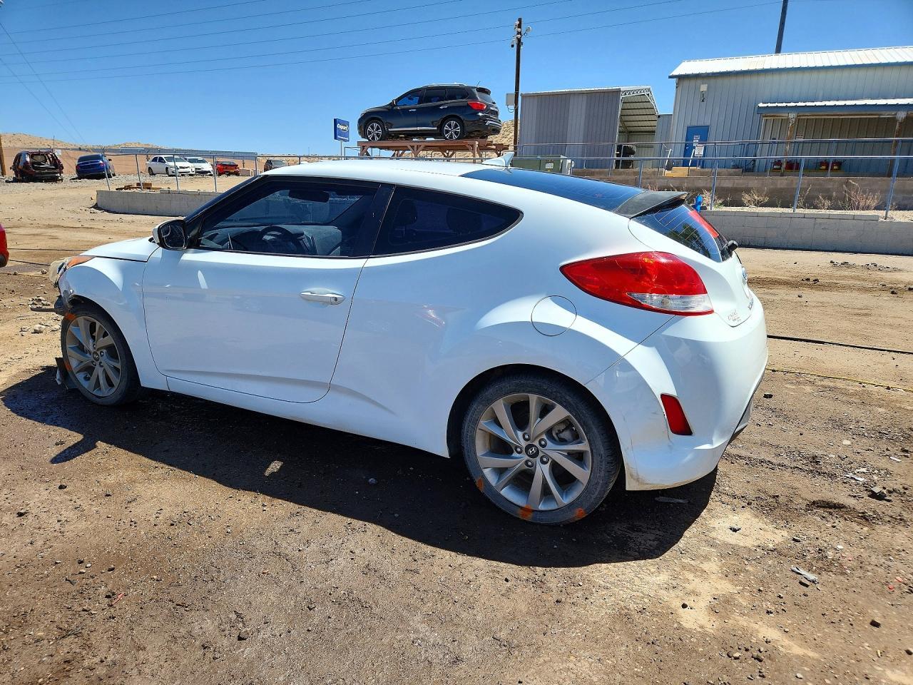 2016 Hyundai Veloster Base - Фото 2