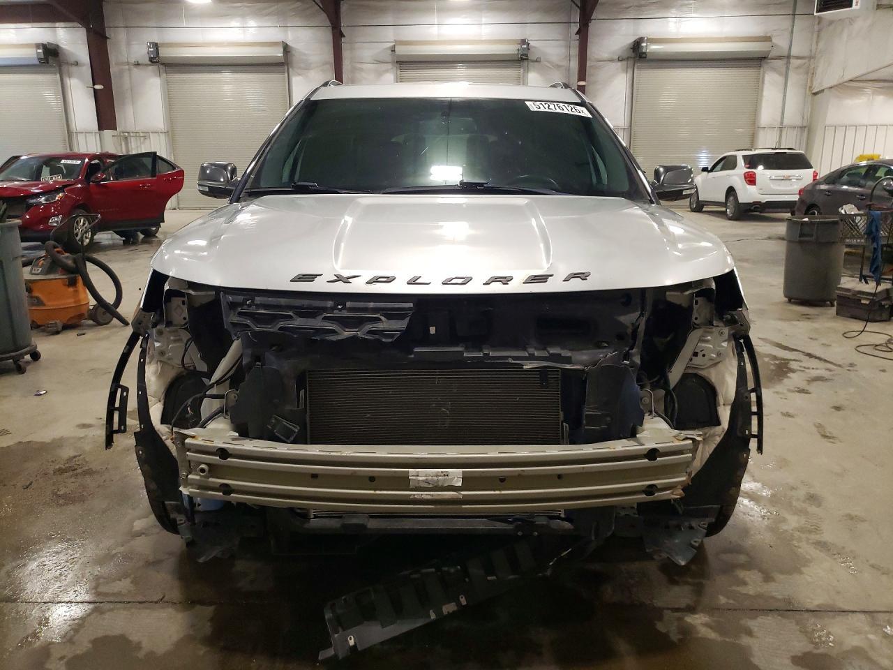 2018 Ford Explorer Xlt - Image 5
