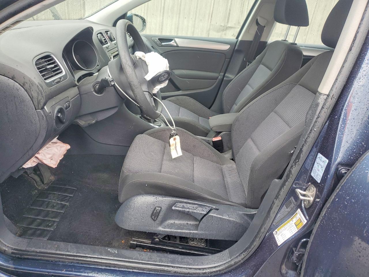 2013 Volkswagen Golf - Image 7