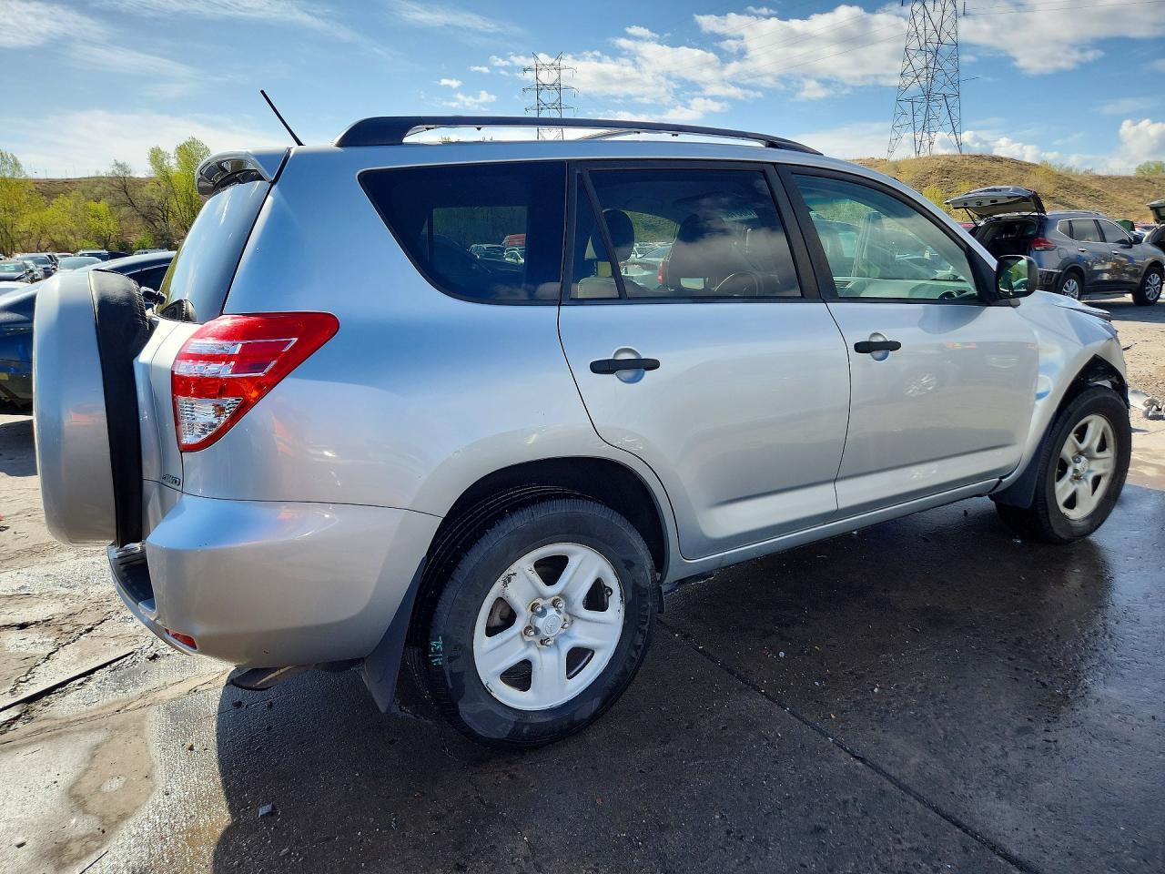 2010 Toyota Rav4 Base - Фото 3