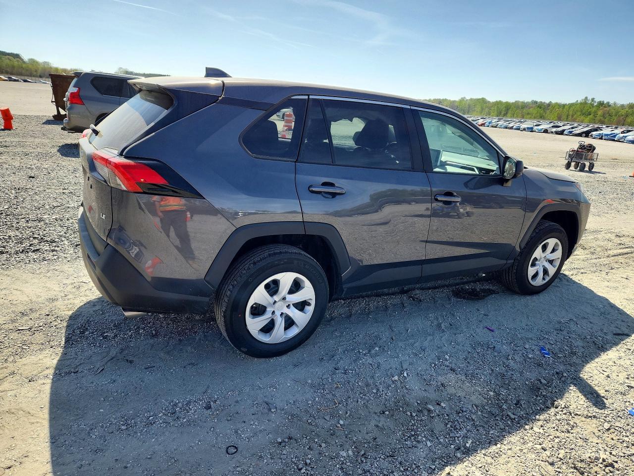 2025 Toyota Rav4 Le - Image 3
