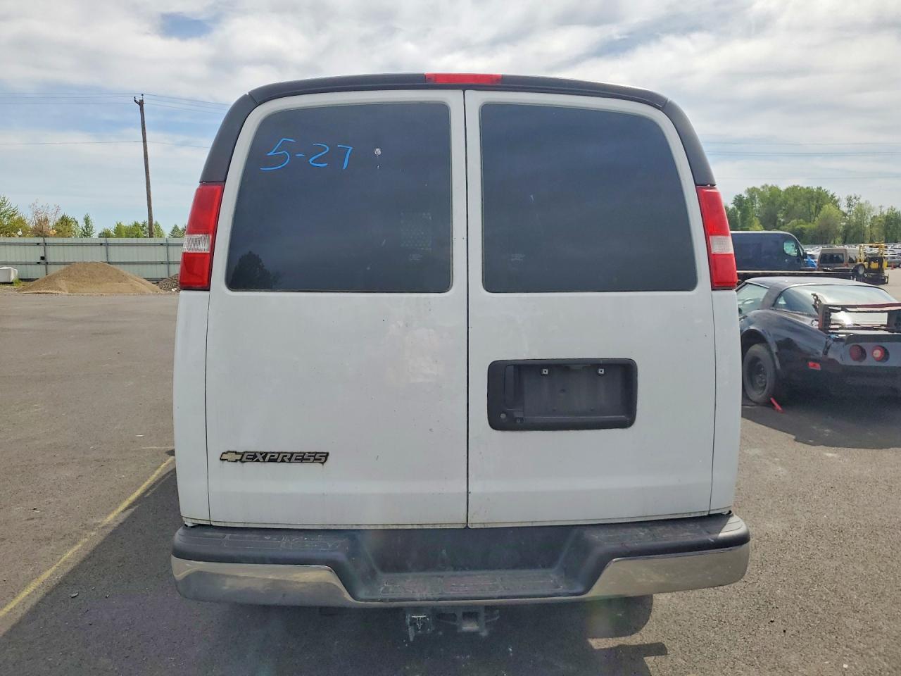 2019 Chevrolet Express 2500 Cargo Delivery Van - Фото 6
