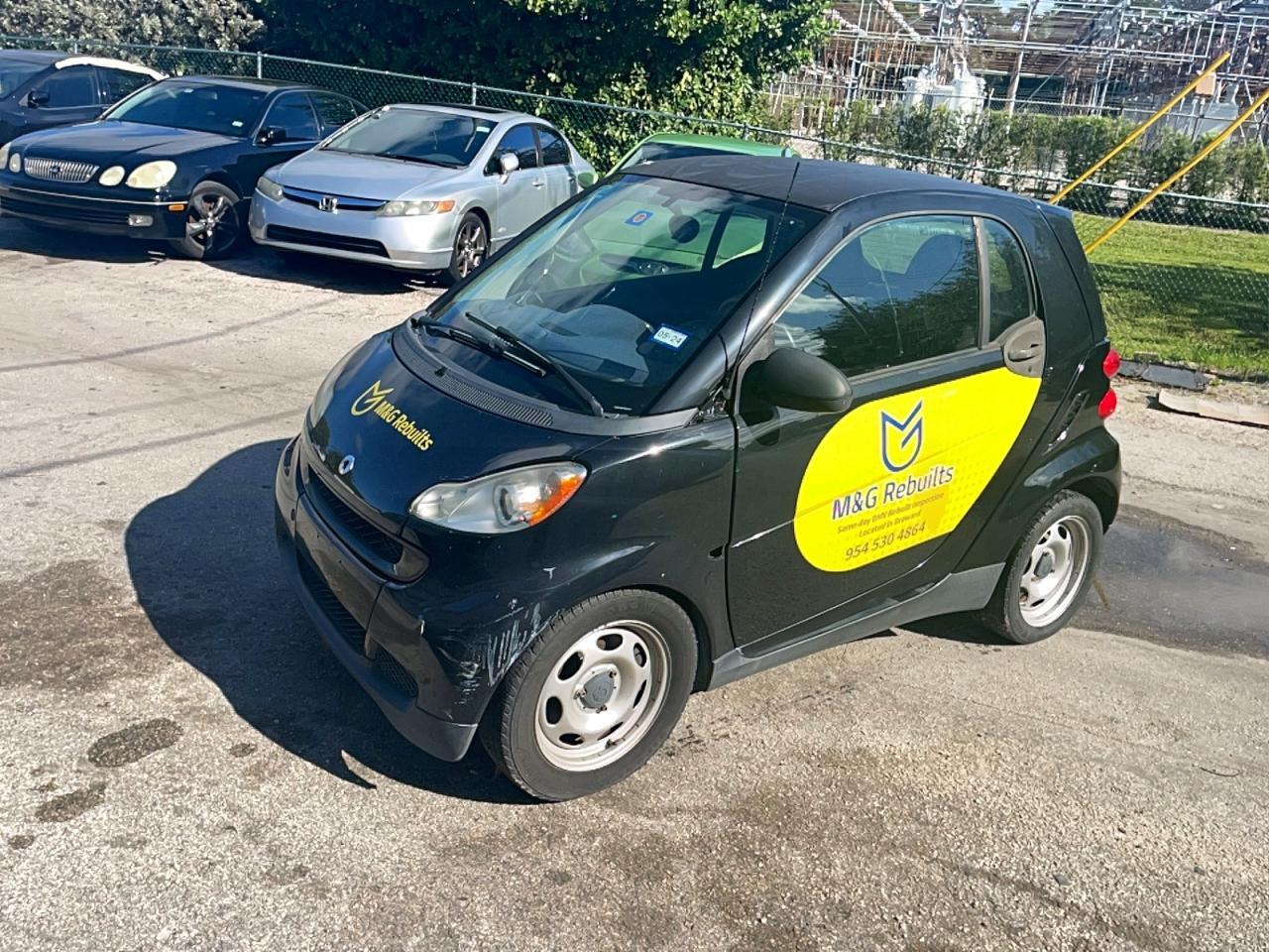2011 Smart Fortwo Pure - Image 2