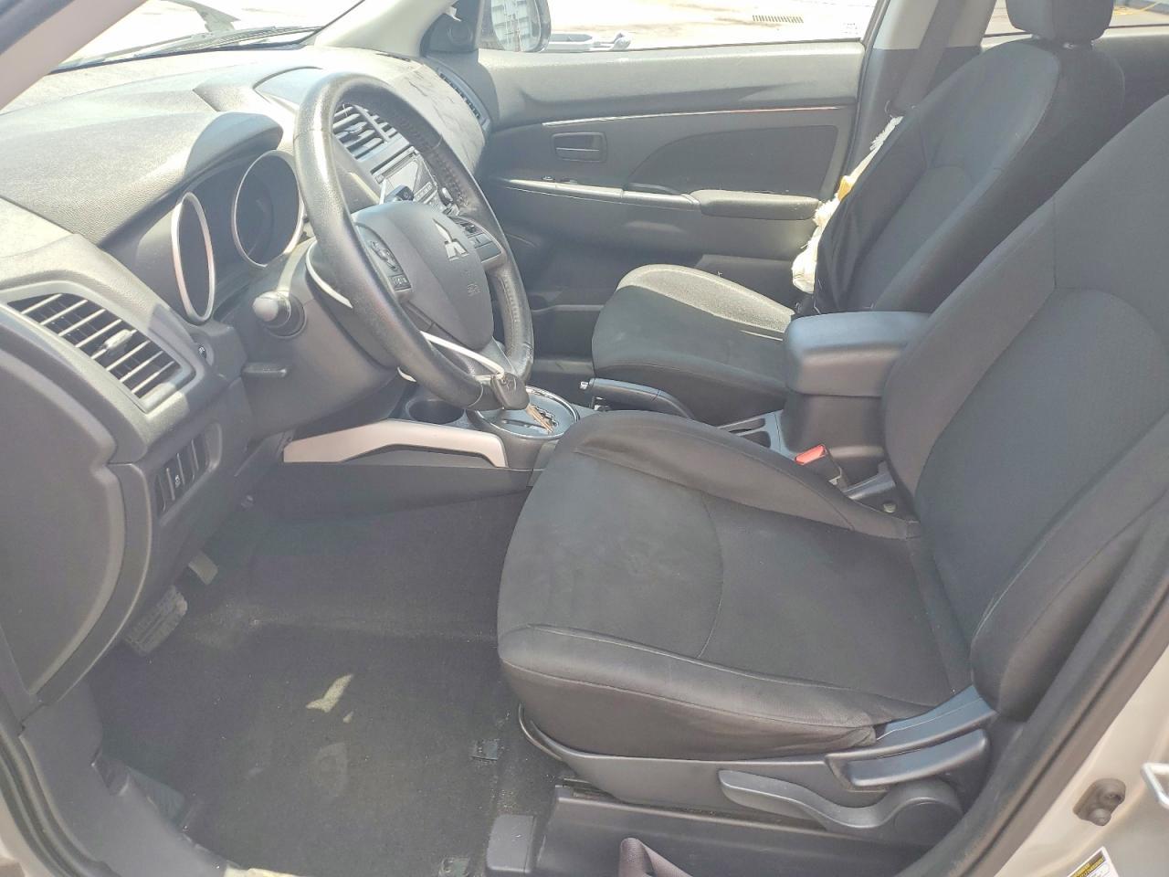 2014 Mitsubishi Outlander Sport Es - Image 7