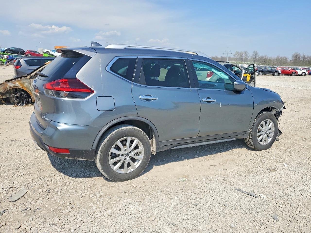 2018 Nissan Rogue Sv - Фото 3