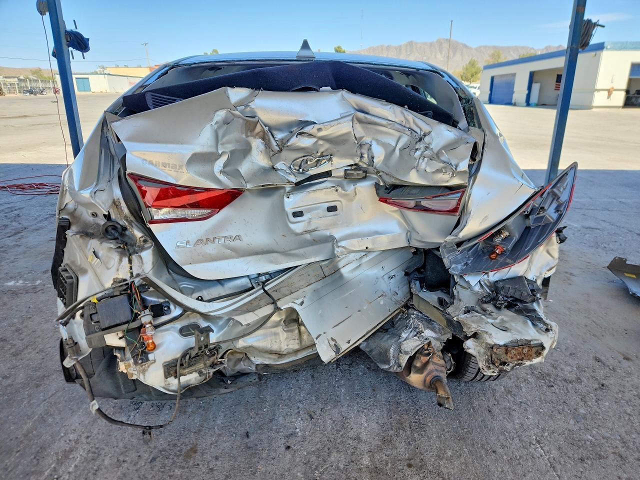 2017 Hyundai Elantra Se - Фото 6