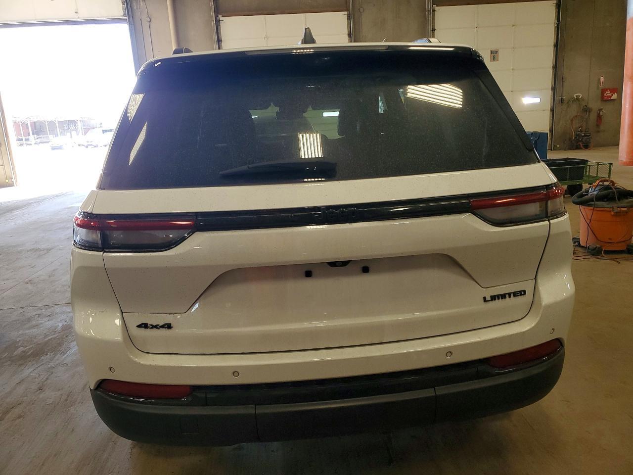2023 Jeep Grand Cherokee Limited - Image 6