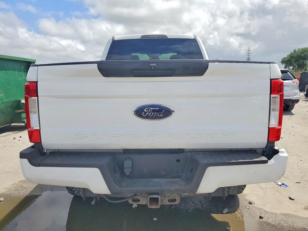 2018 Ford F250 Super Duty - Image 6