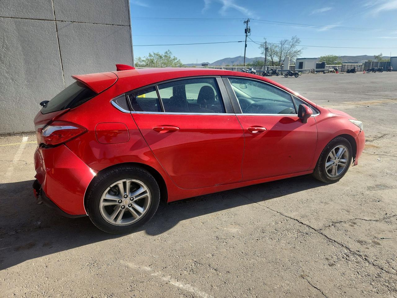 2017 Chevrolet Cruze Lt - Фото 3