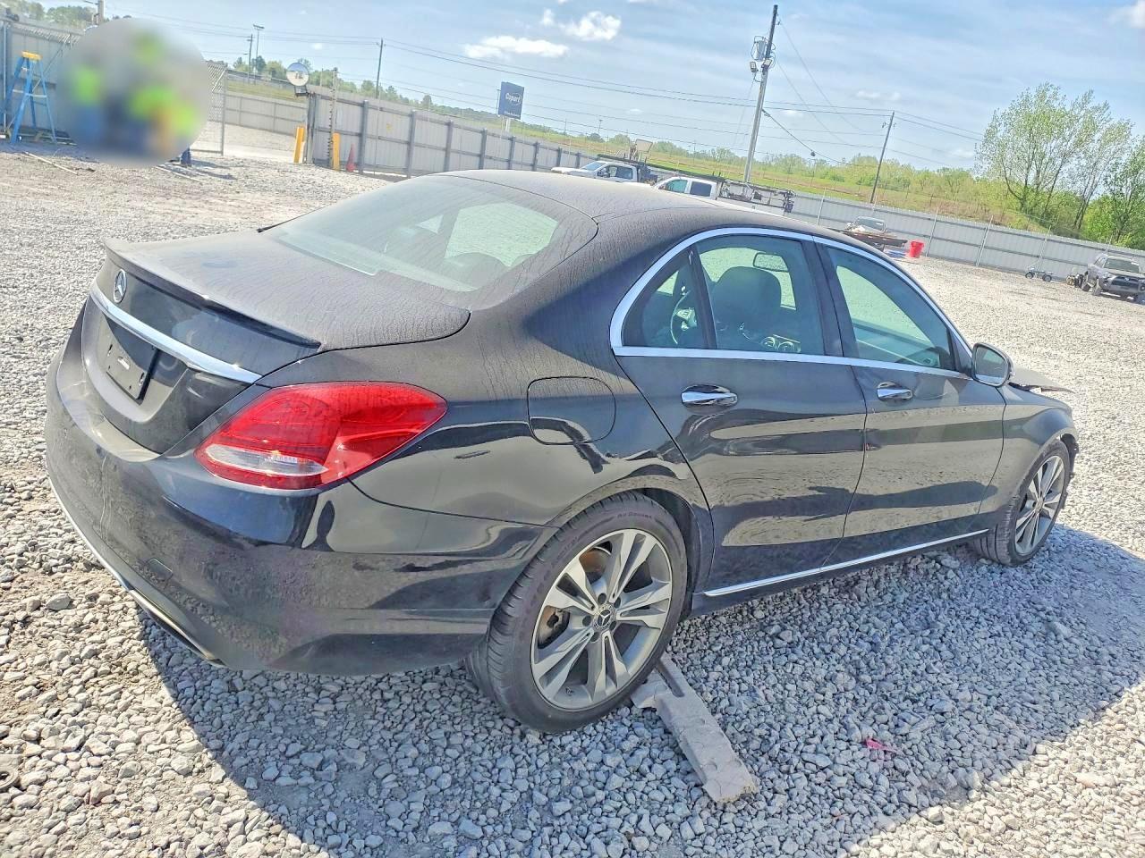 2018 Mercedes-Benz C 300 - Фото 3