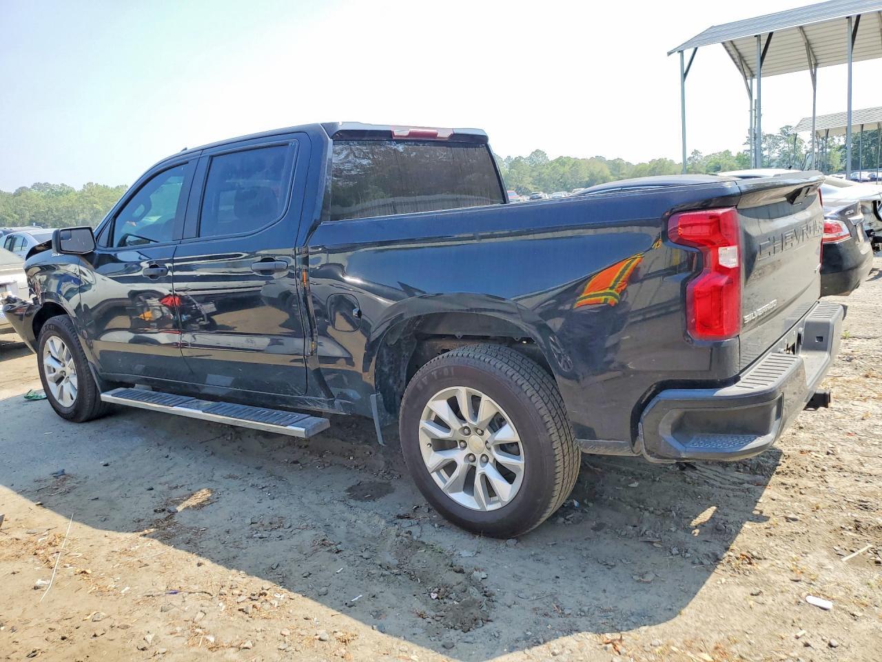 2021 Chevrolet Silverado C1500 Custom - Фото 2