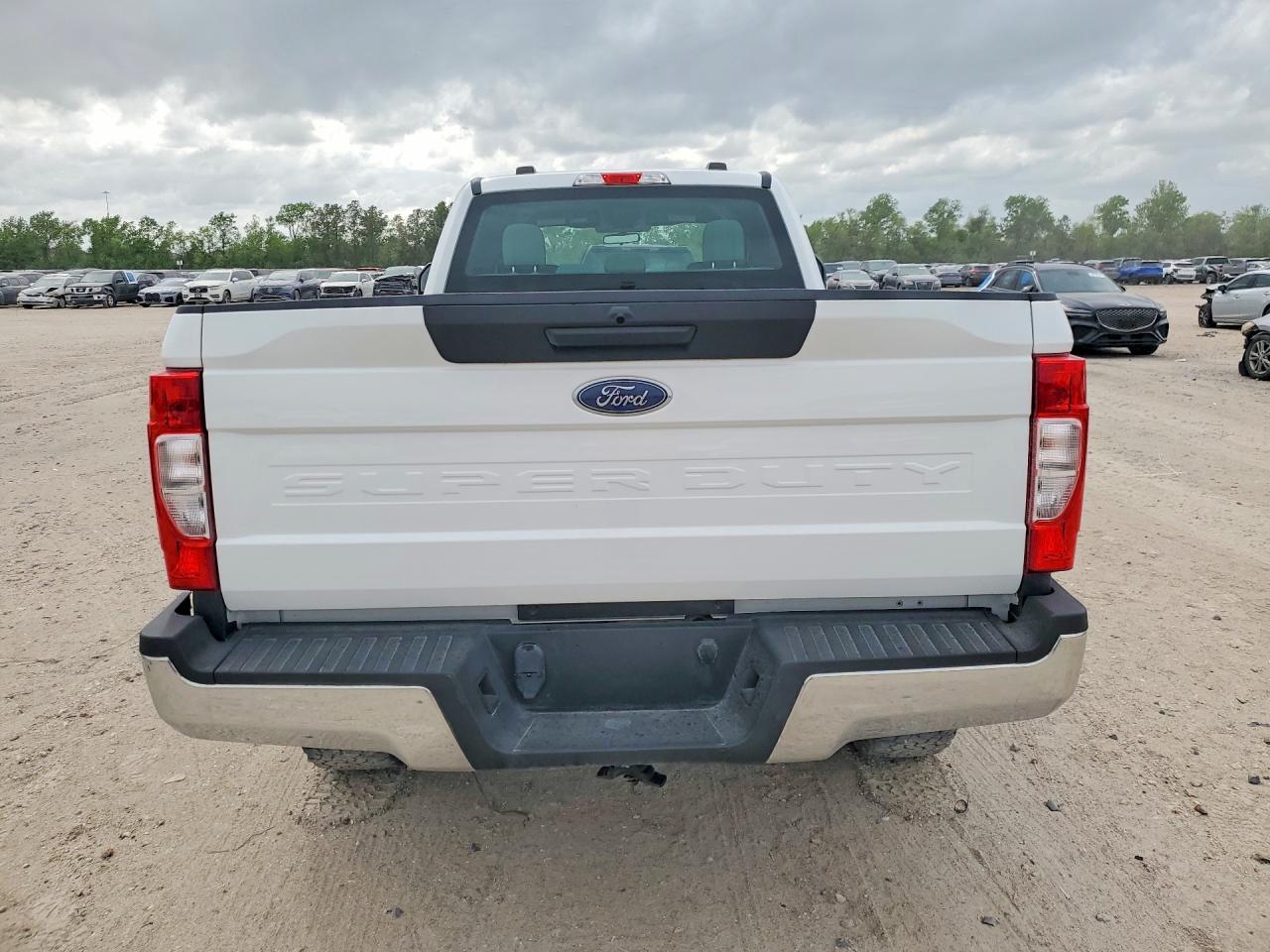2022 Ford F250 Super Duty - Фото 6