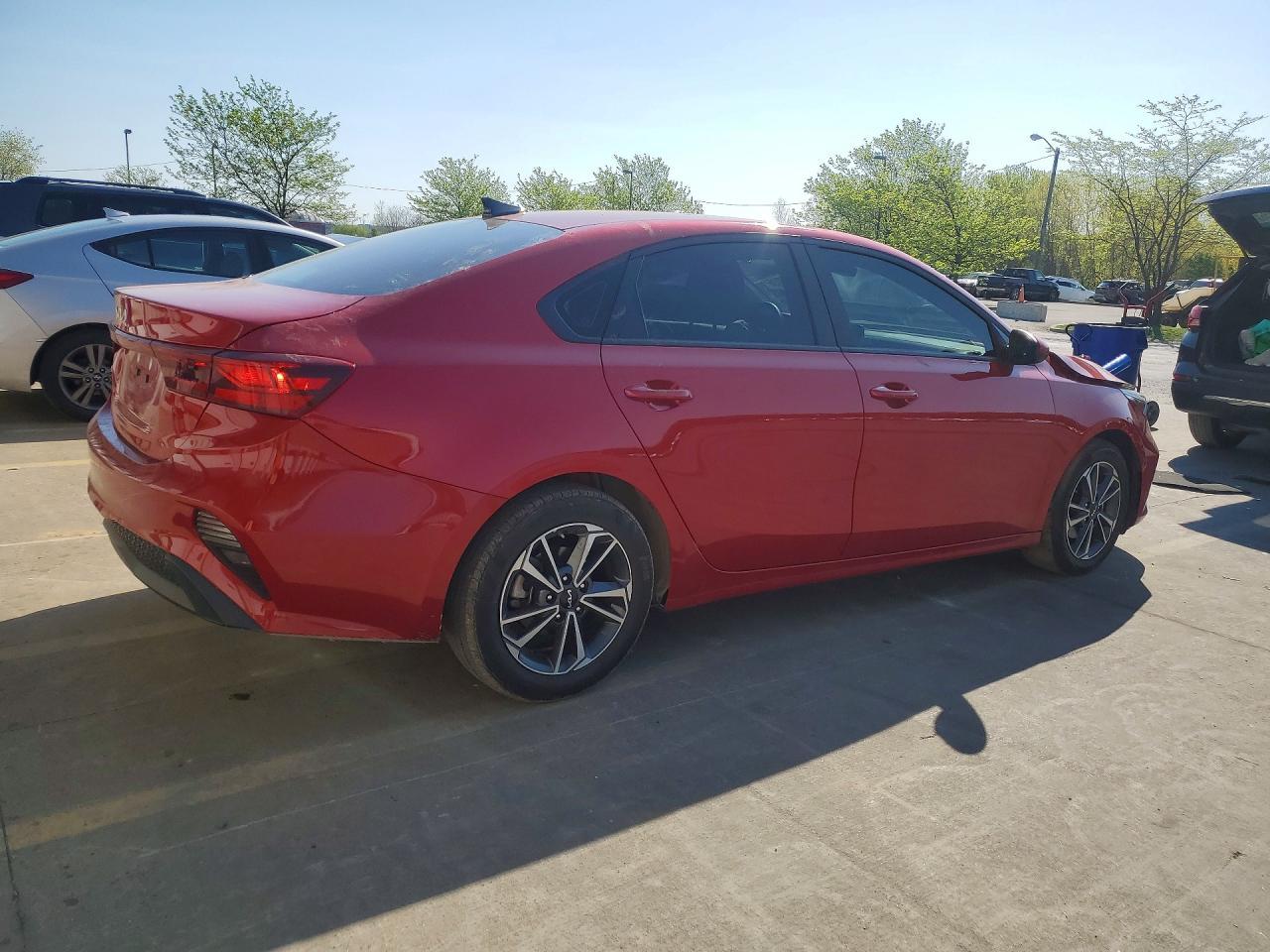 2024 Kia Forte Lxs - Image 3
