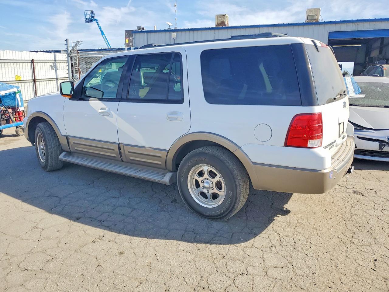 2004 Ford Expedition Eddie Bauer - Фото 2