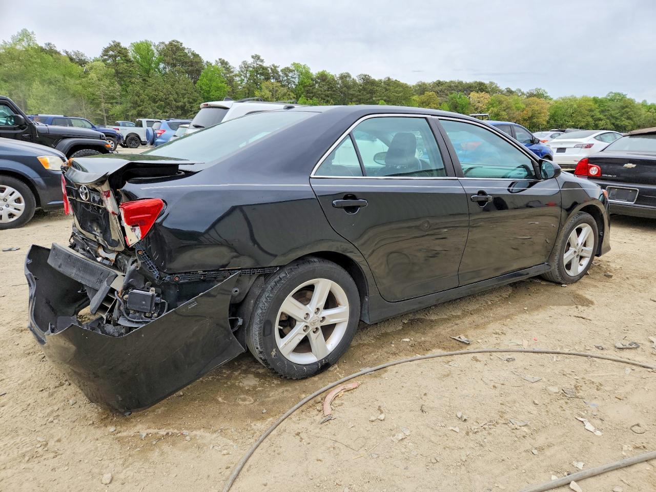 2013 Toyota Camry Se - Фото 3