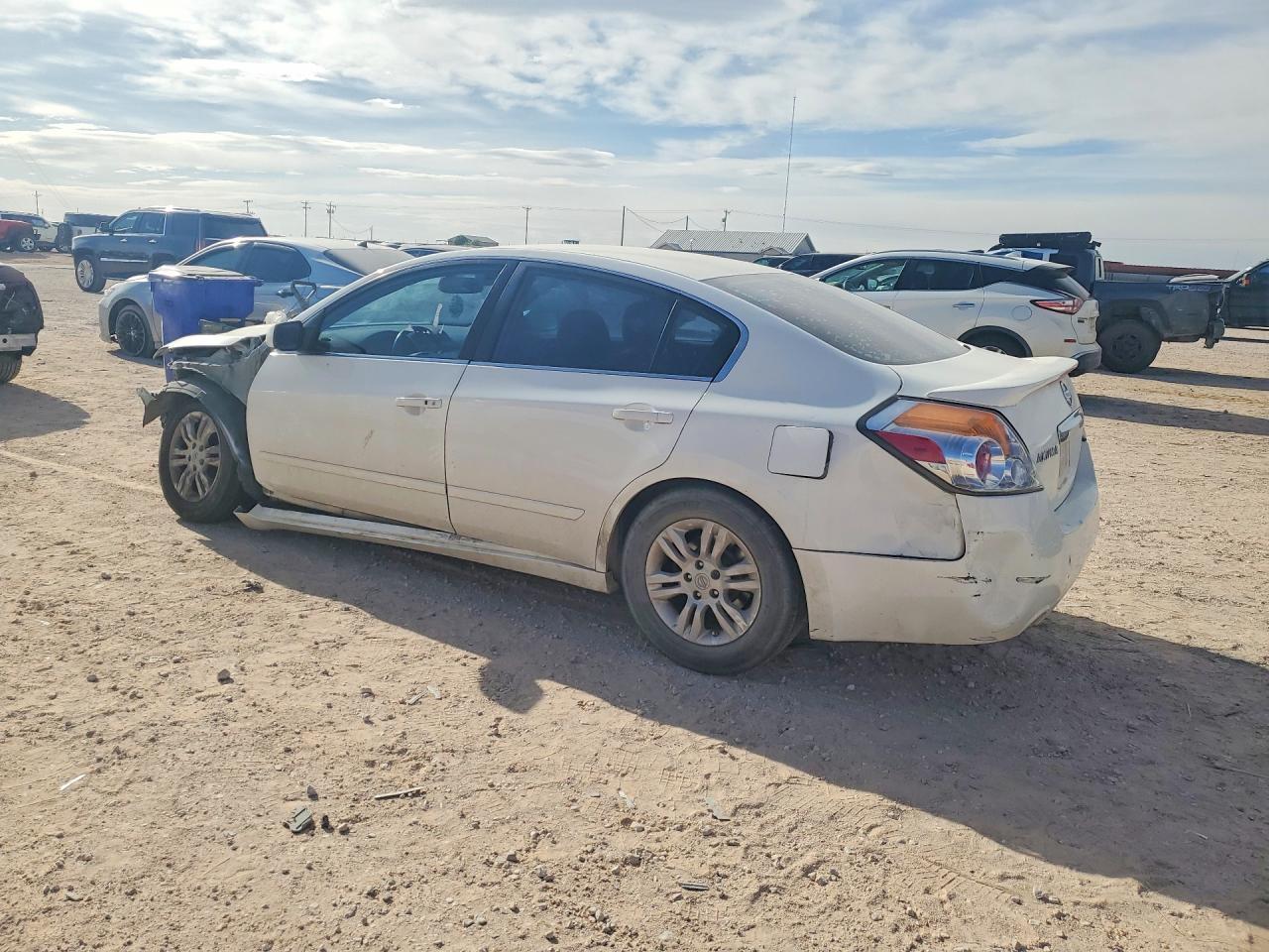 2012 Nissan Altima 2.5 - Фото 2