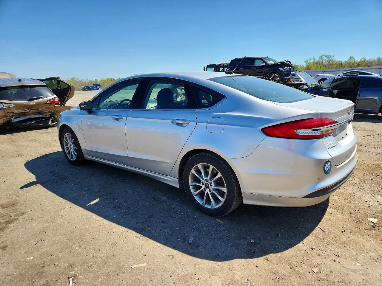 2017 Ford Fusion Se - Фото 2