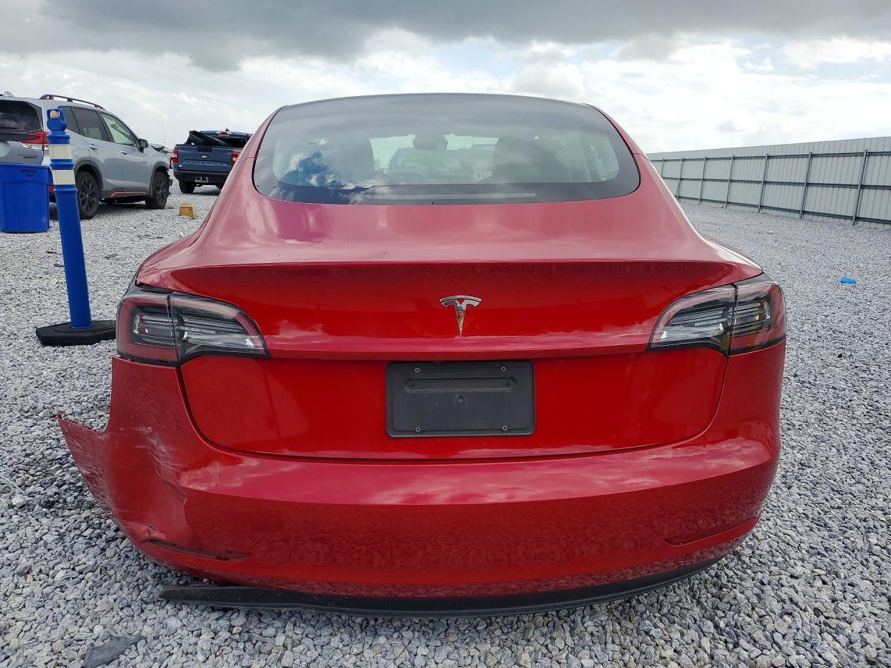 2022 Tesla Model 3 - Фото 6
