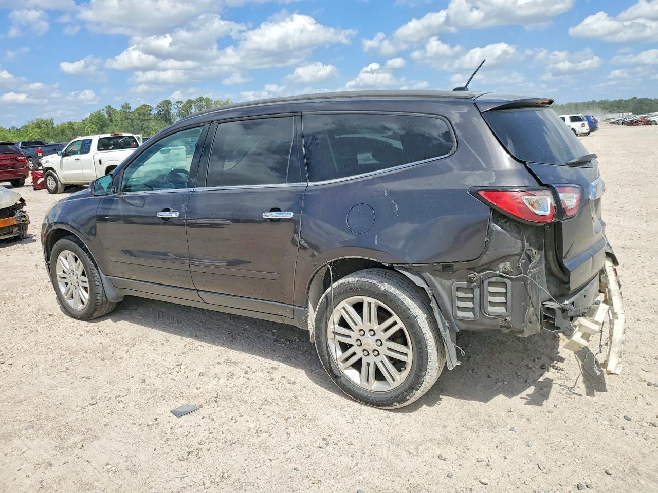 2013 Chevrolet Traverse - Фото 2