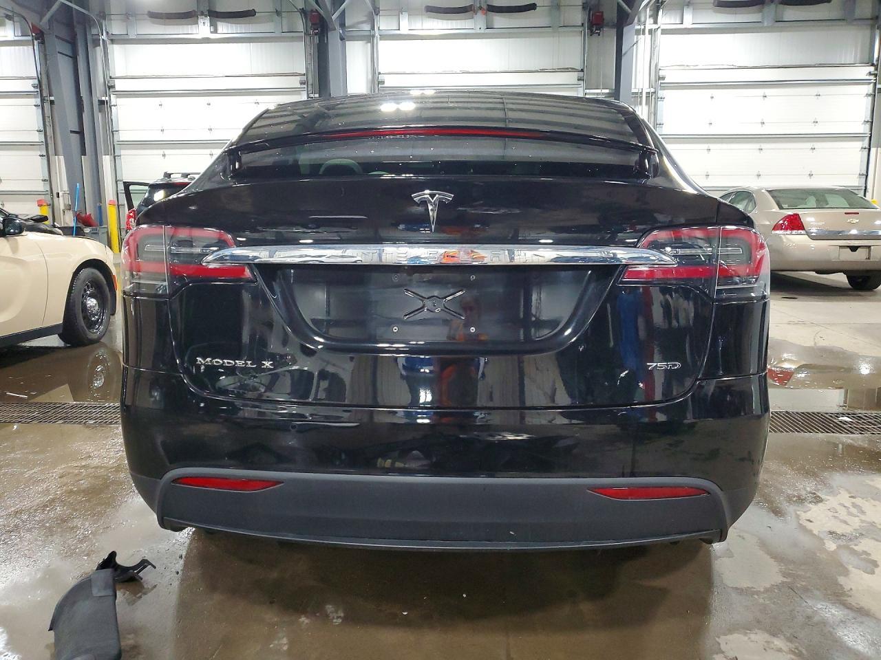 2018 Tesla Model X - Image 6