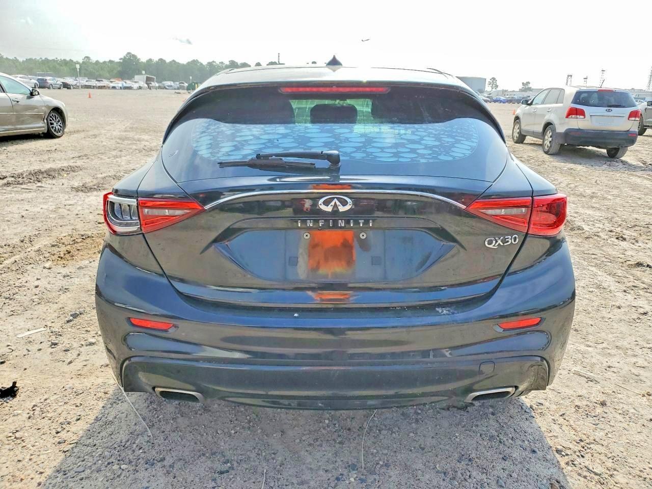 2017 Infiniti Qx30 Base - Фото 6
