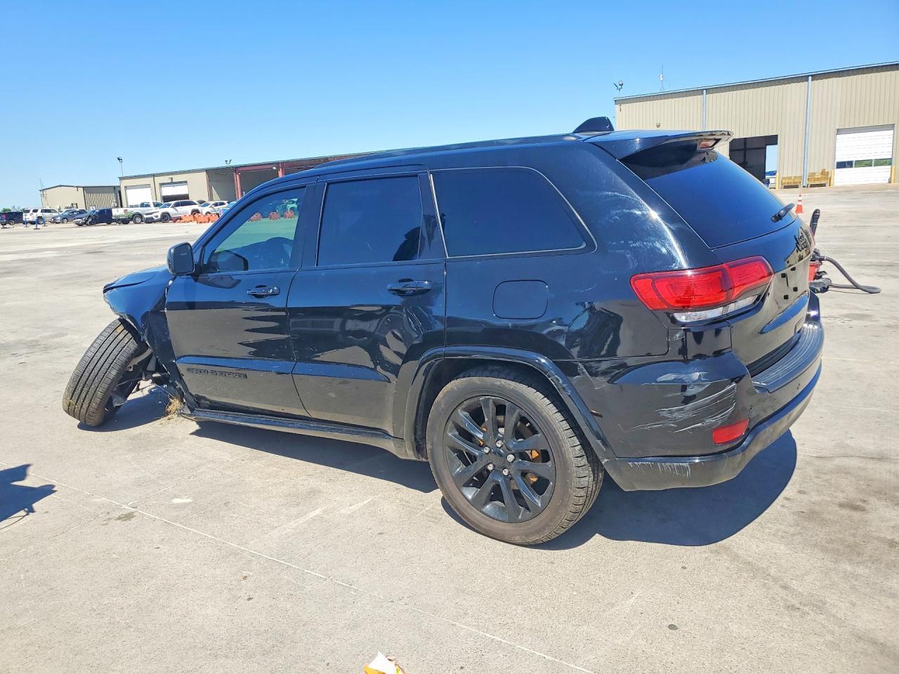 2021 Jeep Grand Cherokee Laredo - Image 2