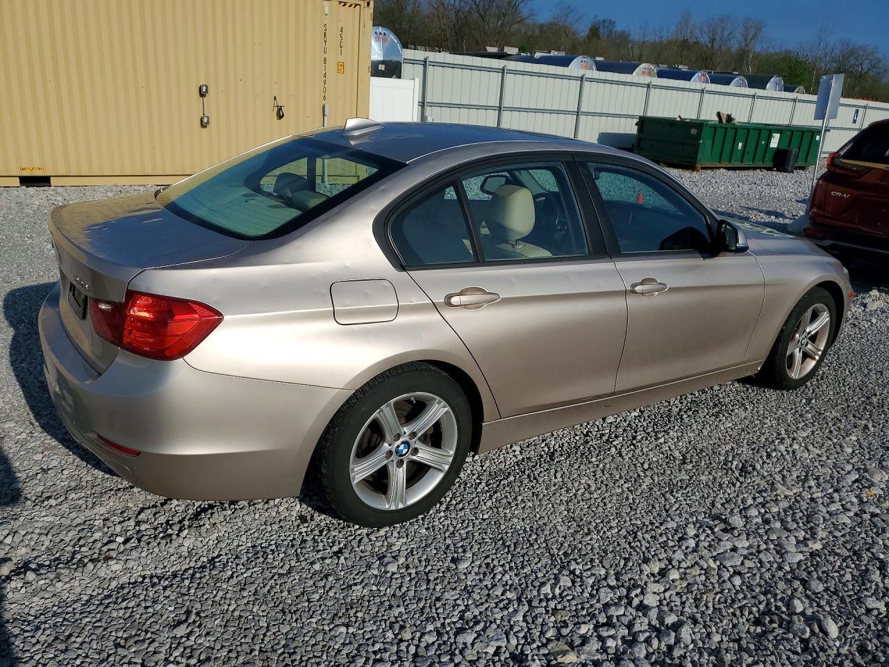 2013 BMW 328 Xi Sulev - Image 3