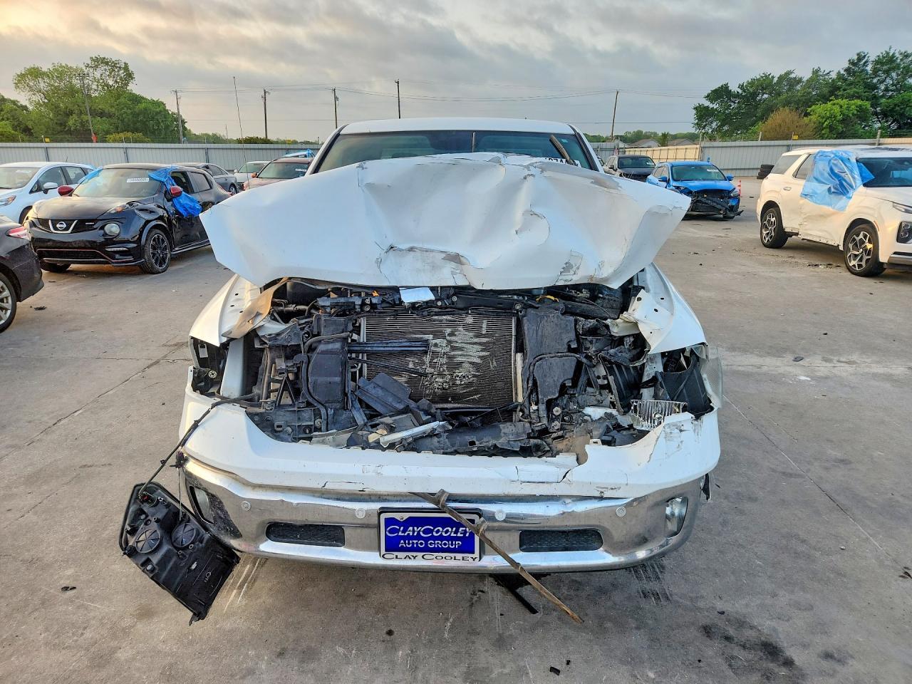 2019 Ram 1500 Classic Slt - Image 5