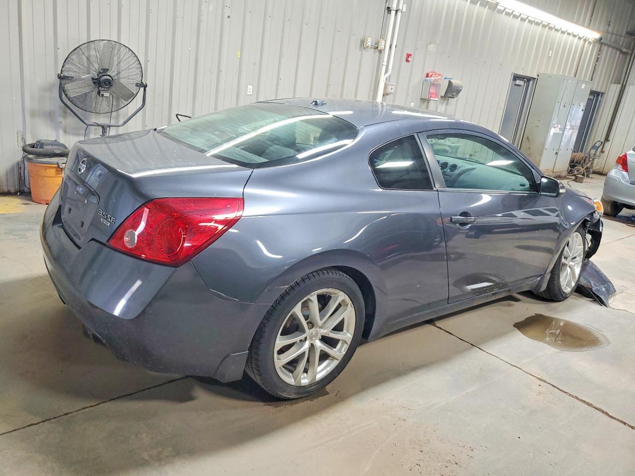 2009 Nissan Altima 3.5 Se - Фото 3